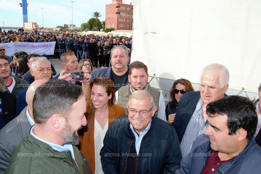 Santiago Abascal, presidente de VOX, conociendo las reivindicaciones del sector de la mano de COAG y ASAJA