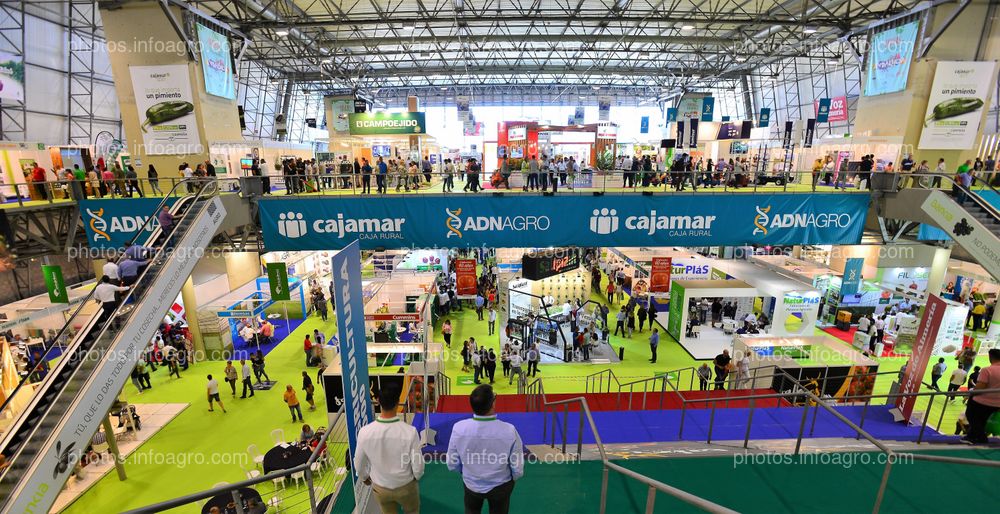 Perímetro interior hueco escalera  - Espacios publicitarios Infoagro Exhibition