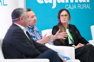 Mesa redonda llevada a cabo dentro del Infoagro Summit 2025