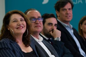 Autoridades presentes en la Entrega de los Premios Infoagro Exhibition 2025, junto a Rodrigo González, presidente del Comité Organizador de Infoagro Exhibition