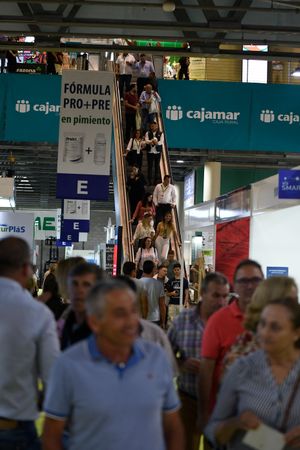 Gran afluencia de visitantes profesionales a lo largo de todo el recinto de Infoagro Exhibition 2025