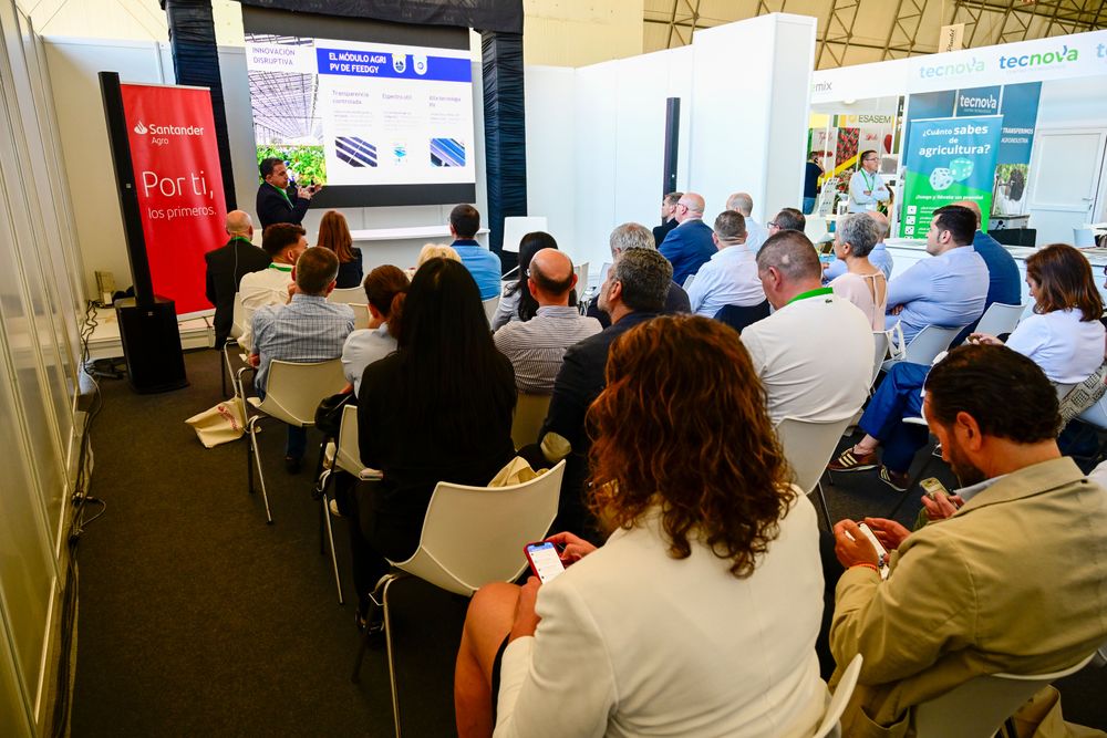 Presentación comercial de una empresa durante Infoagro Exhibition 2025
