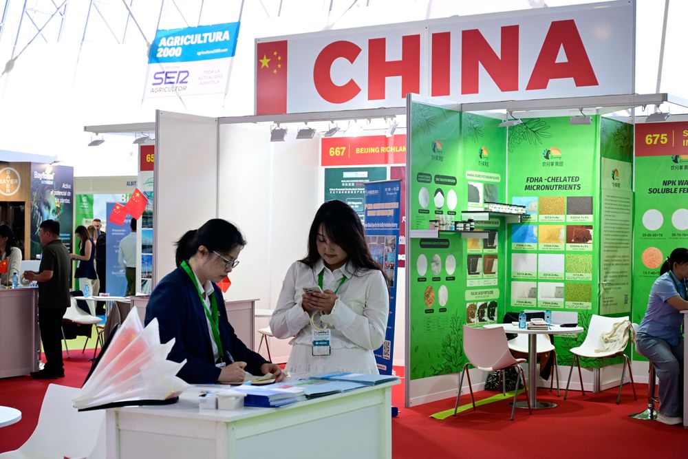 Expositores del China Pavilion en Infoagro Exhibition 2025