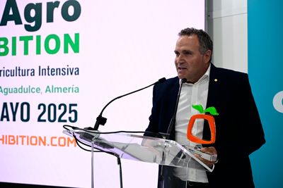 Discurso de Diego Hernández, responsable agronómico de cultivos en invernadero de Bayer Cropscience Iberia, tras recoger el Premio Sanidad Vegetal IE2025