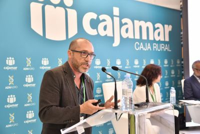 Diego Orzáez, durante su ponencia en la sala de conferencias de Infoagro Exhibition 2019