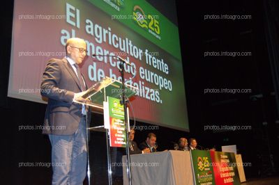 Manuel Gómez Galera, director general de Agricultura y Ganadería de la Junta de Andalucía, durante el acto de clausura del acto del 25 Aniversario de Agroiris.